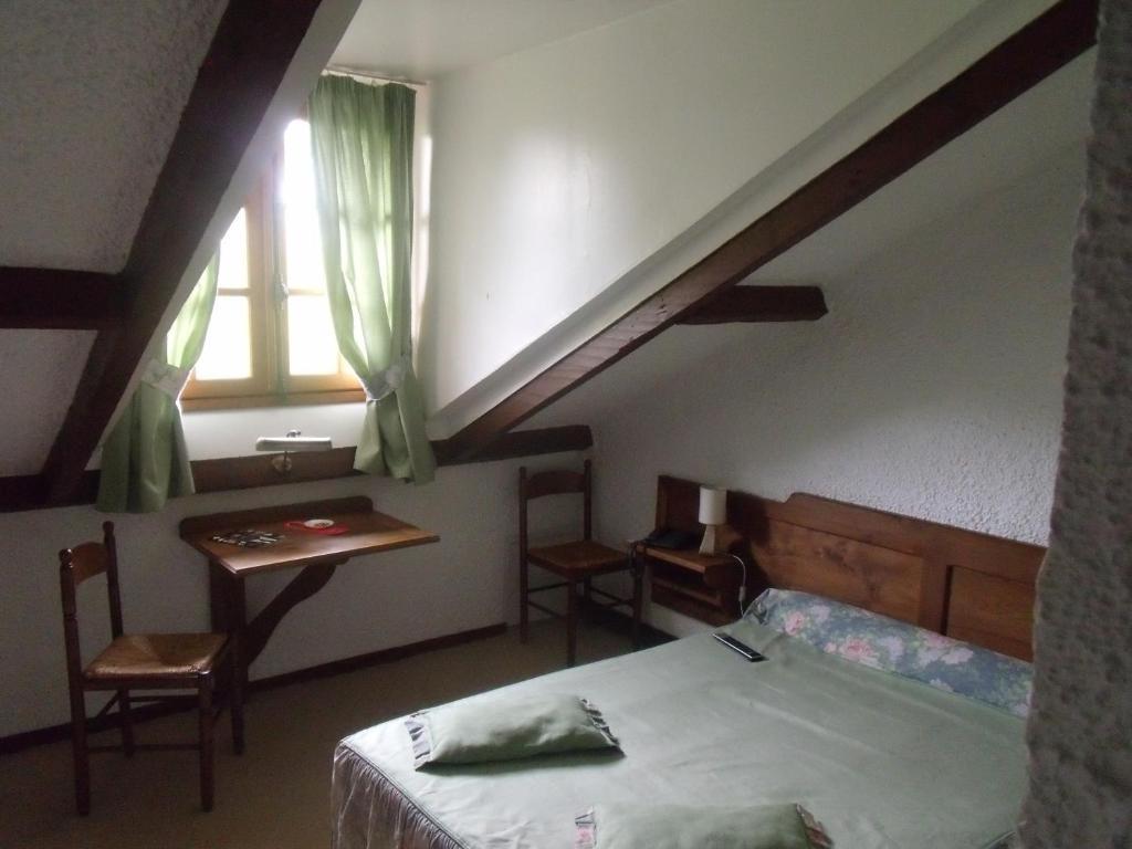 Hotel Restaurant L'Ecluse Antonne-et-Trigonant Room photo