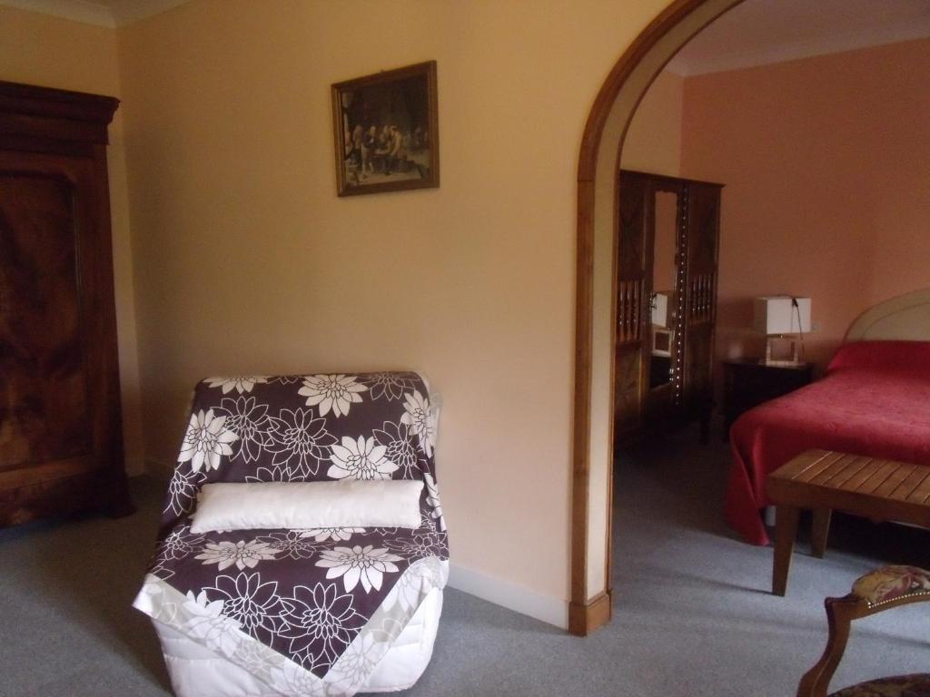 Hotel Restaurant L'Ecluse Antonne-et-Trigonant Room photo