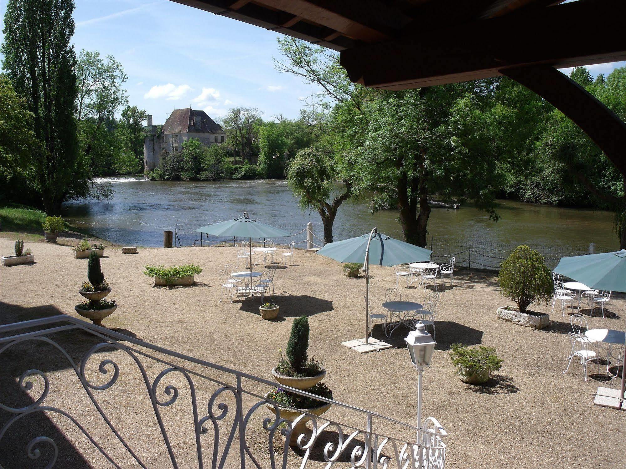 Hotel Restaurant L'Ecluse Antonne-et-Trigonant Exterior photo